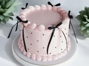 Торт с бантиками. 1.2 кг